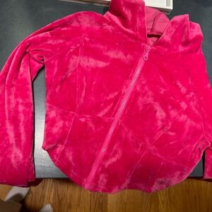 URBAN OUTFITTERS DARK PINK VELOUR CROPPED ZIP UP!